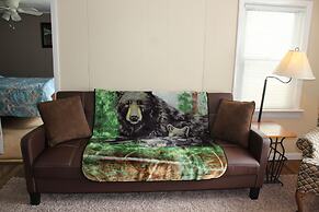 Hemlock Campground And Cottages