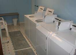 Hemlock Campground And Cottages