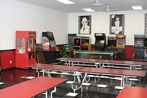 Hemlock Campground And Cottages