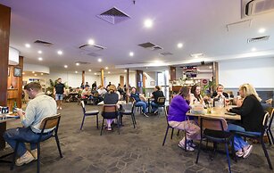 Nightcap at Roxby Downs