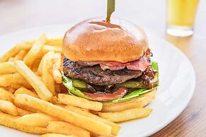 Nightcap at Roxby Downs