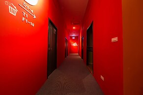 SleepBox Hotel - Ximen