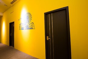 SleepBox Hotel - Ximen