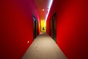 SleepBox Hotel - Ximen