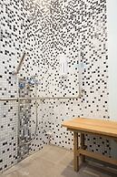 SleepBox Hotel - Ximen