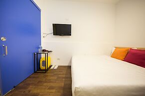 SleepBox Hotel - Ximen