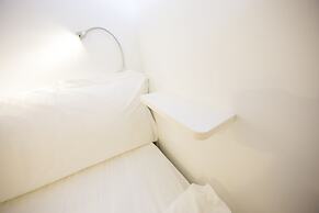 SleepBox Hotel - Ximen
