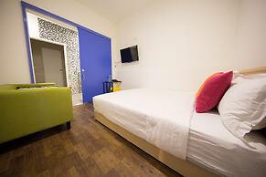 SleepBox Hotel - Ximen