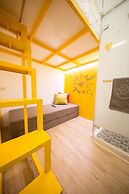 SleepBox Hotel - Ximen