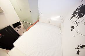 SleepBox Hotel - Ximen