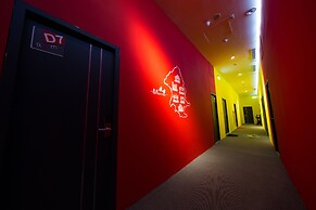 SleepBox Hotel - Ximen