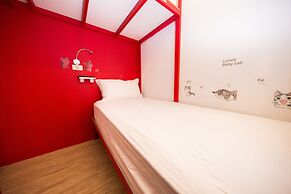 SleepBox Hotel - Ximen