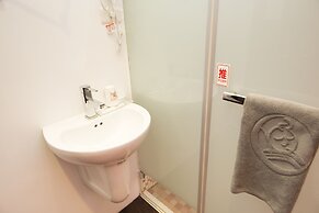 SleepBox Hotel - Ximen