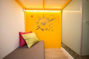 SleepBox Hotel - Ximen
