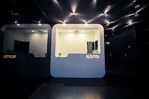SleepBox Hotel - Ximen