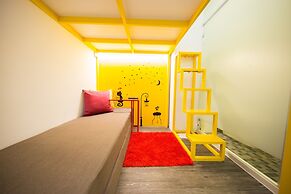 SleepBox Hotel - Ximen