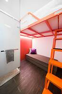 SleepBox Hotel - Ximen