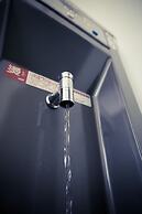 SleepBox Hotel - Ximen