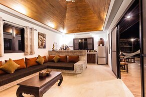 Koh Tao Heights Pool Villas