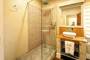 Olma Colonial Suites