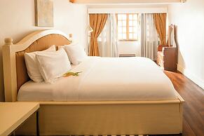 Olma Colonial Suites