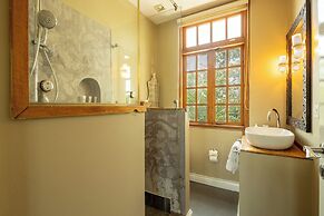 Olma Colonial Suites