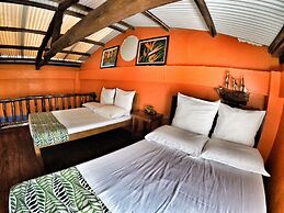 Kandugyap House By The Sea