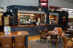 Premier Inn Chessington