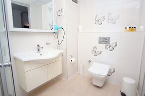 Nur Hotel