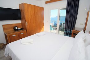 Nur Hotel