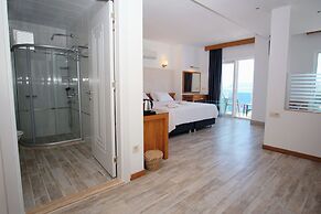 Nur Hotel