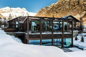 NH Collection Alagna Mirtillo Rosso
