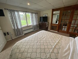 Skaneateles Inn on 20