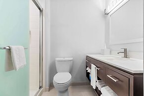 Home2 Suites by Hilton Irving / DFW Airport North