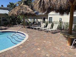 Twin Palms at Siesta