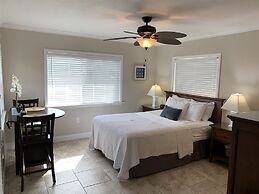 Twin Palms at Siesta