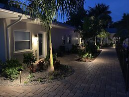 Twin Palms at Siesta