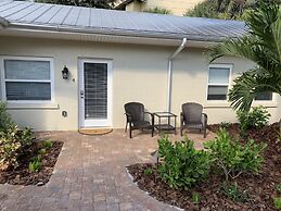 Twin Palms at Siesta