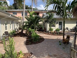 Twin Palms at Siesta