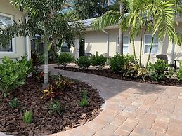 Twin Palms at Siesta