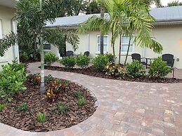 Twin Palms at Siesta