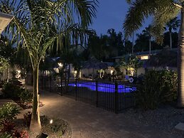 Twin Palms at Siesta