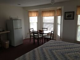 The Lynwood Inn