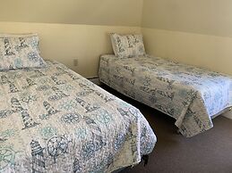 The Pelham Resort Motel