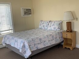 The Pelham Resort Motel