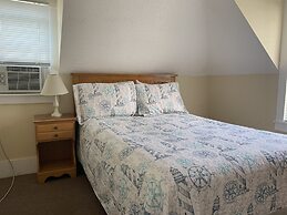 The Pelham Resort Motel