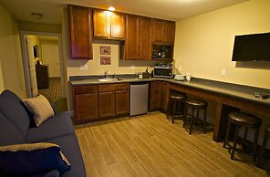 The Pelham Resort Motel