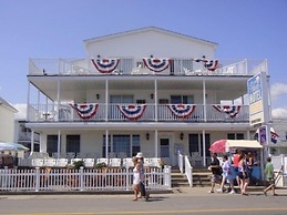 The Pelham Resort Motel