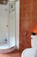 Apple Guesthouse