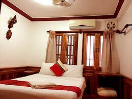 Apple Guesthouse